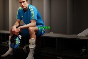 巴黎内部人士表态，给予登贝莱充分适应期，不急于求成期待其瞬间爆发