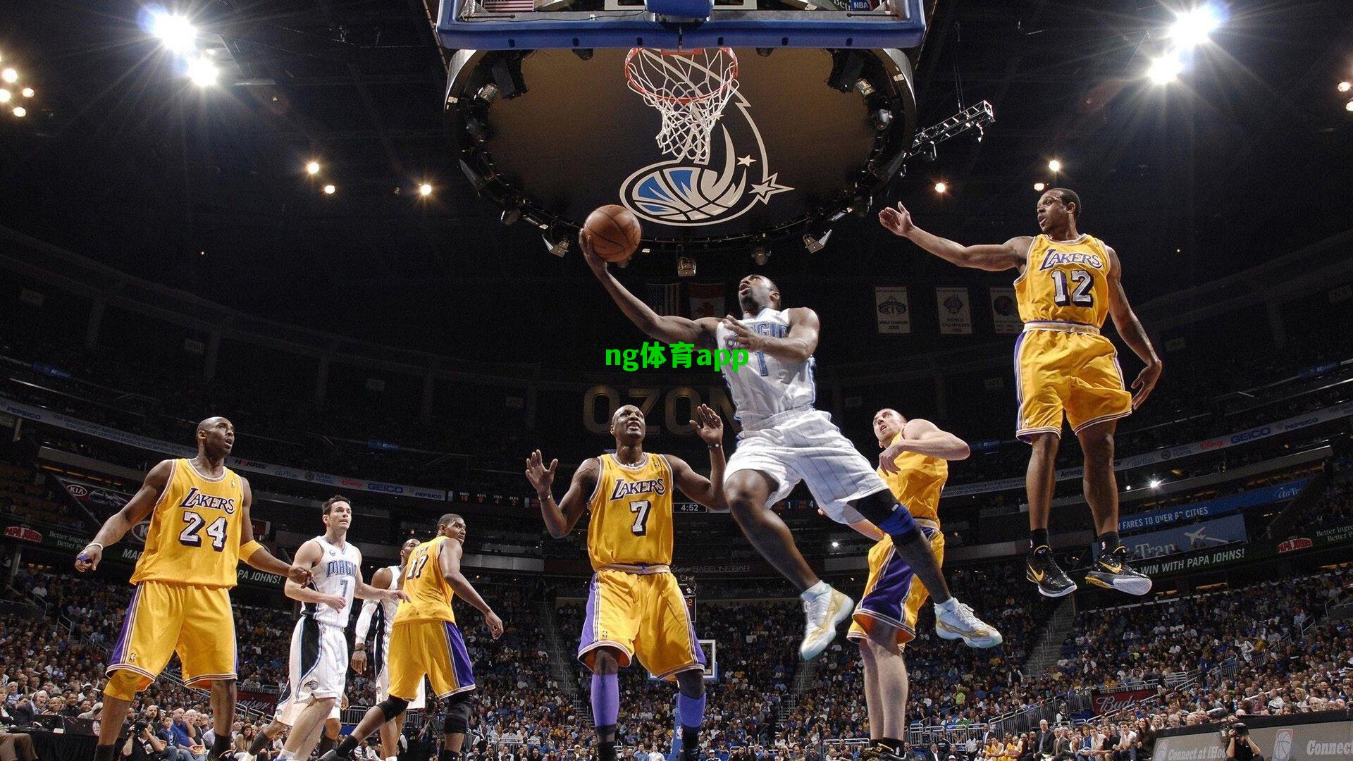 篮球新星轮换次序引热议 媒体人点出竞争关键在教练布局