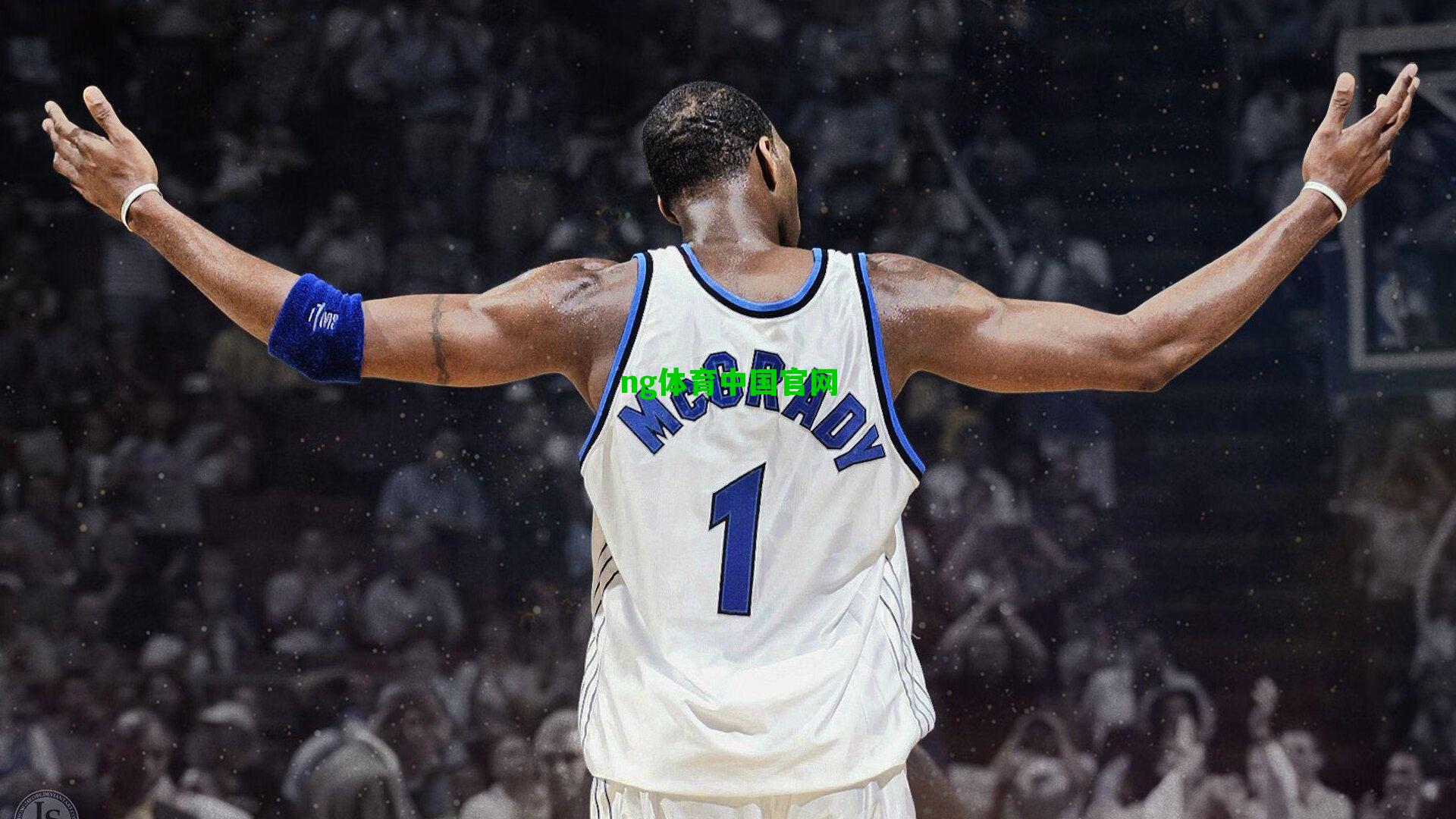 富安健洋正式登陆荷甲，身披阿贾克斯32号开启新征程